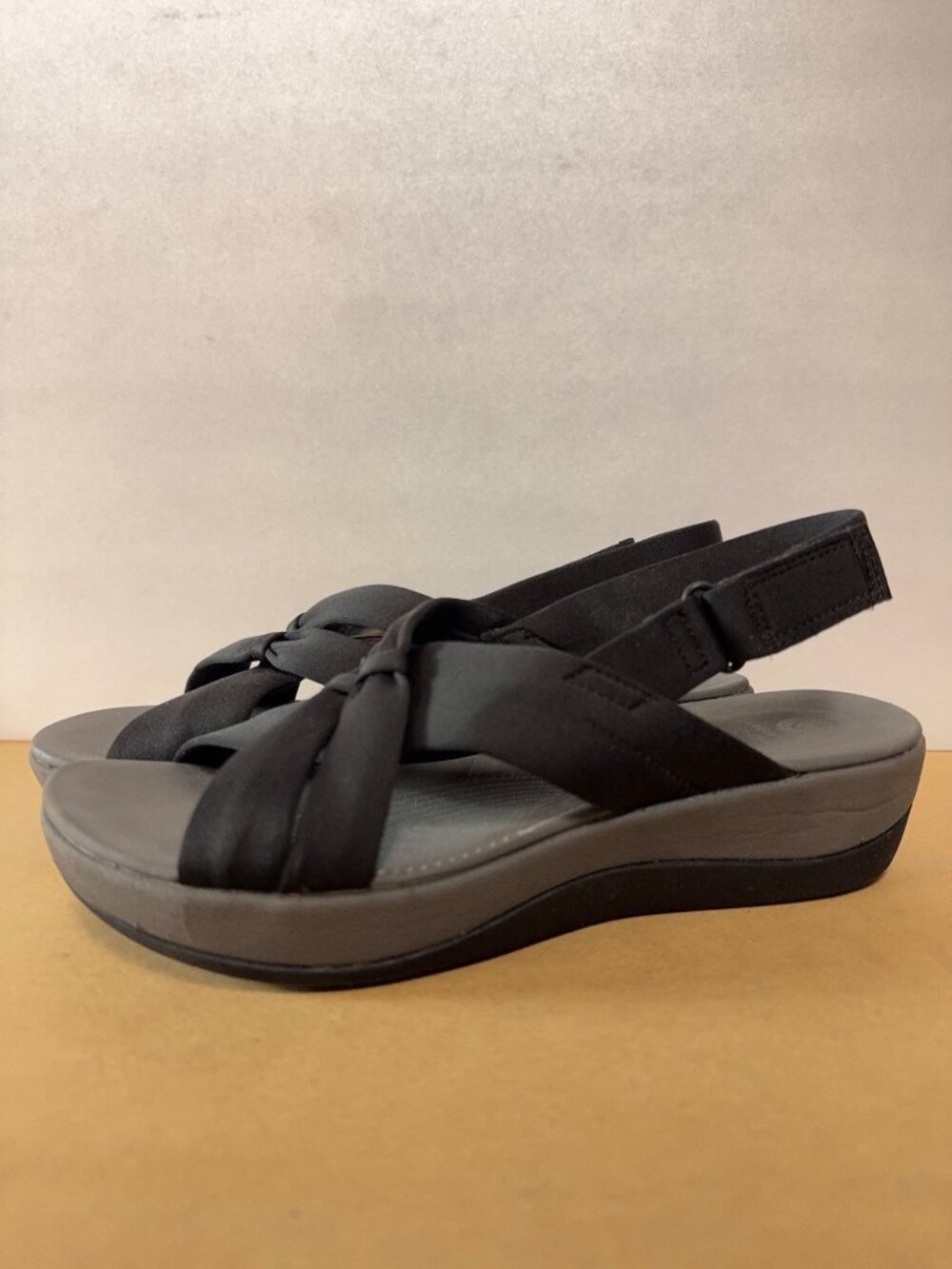 Clarks Arla Primrose Cloudsteppers Sandals 8.5M Black Cushion Soft Slingback